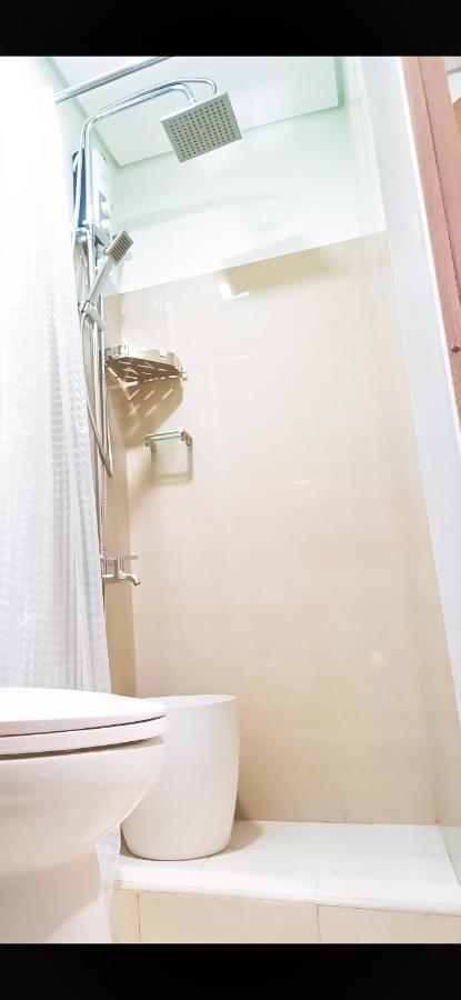 Shore 2 Residences 1Br Deluxe Room In Moa Complex Маніла Екстер'єр фото