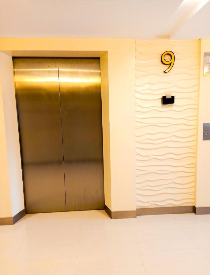 Shore 2 Residences 1Br Deluxe Room In Moa Complex Маніла Екстер'єр фото